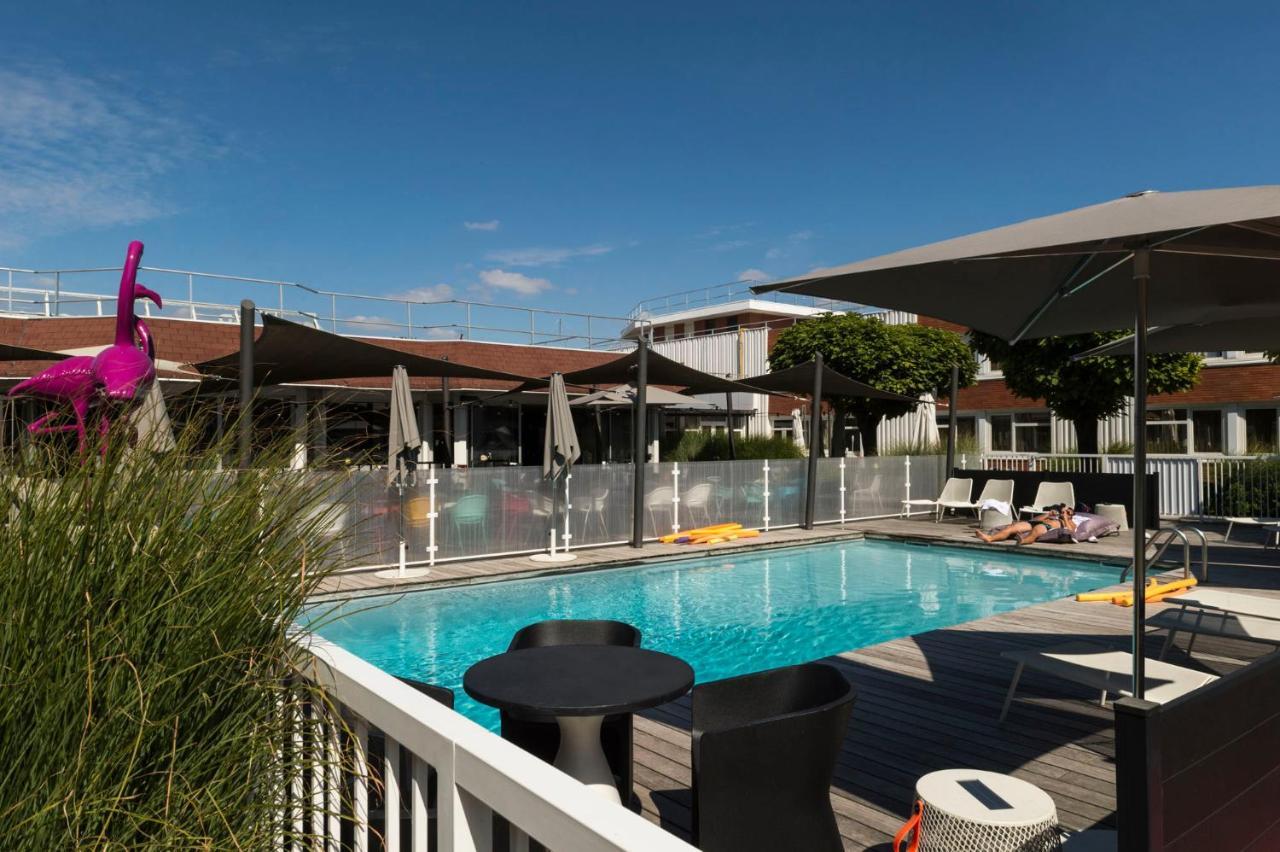 Novotel Lyon Bron Meeting & Events Esterno foto